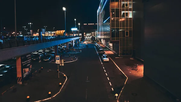 Geceleri parlayan kentsel şehir Peyzaj mimarisi