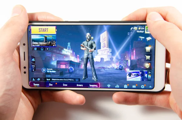 April 2019 Kramatorsk Ukraine Gameplay Game Pubg Mobile White Smartphone — Stock Photo, Image