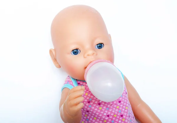 Originele Pop Baby Geboren Een Witte Achtergrond Close Doll Algemeen — Stockfoto