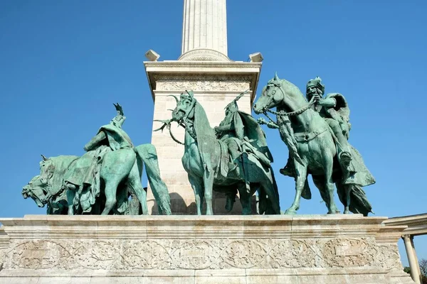Подорожі Європі Пам Ятник Угорщини Будапешті Героїв — стокове фото
