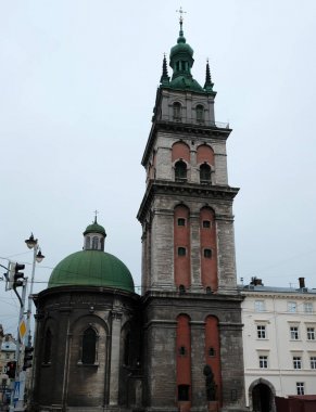 Katedralin yüksek kulesi, din. Lviv Ukrayna kentinde Sokak 03.15.19