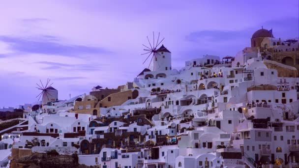 Widok Zachód Słońca Miejscowości Oia Wyspie Santorini Grecja Ludzie Pędzący — Wideo stockowe