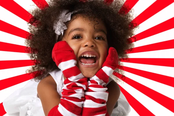 Retrato Uma Menina Criança Alegre Pré Escolar Que Estabelece Tiro — Fotografia de Stock