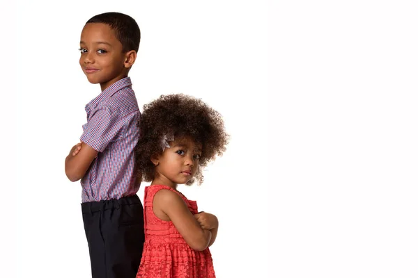 Niños Personas Concepto Dos Hermanos Afroamericanos Pie Espalda Con Los —  Fotos de Stock