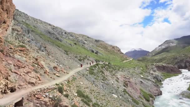 Ngari Tibet Chine Août 2019 Des Moines Tibétains Route Vers — Video