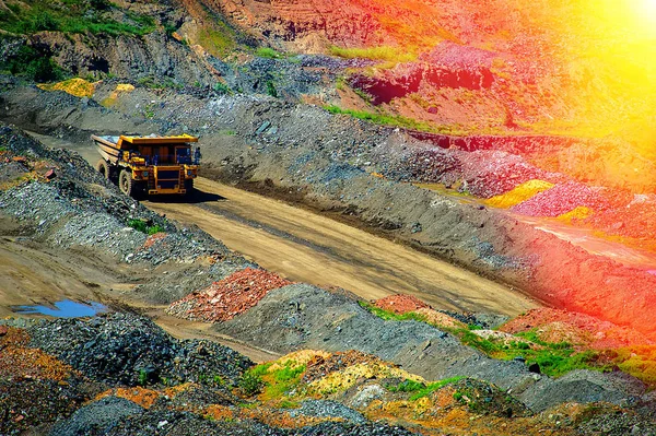 Volquete Carretera Para Camiones Pozo Mineral Hierro — Foto de Stock