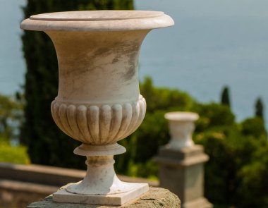 Ukrayna, Alupka, Crimea - 19 Ağustos 2008: Park Vorontsov Sarayı yakınında. Alupka, Crimea.