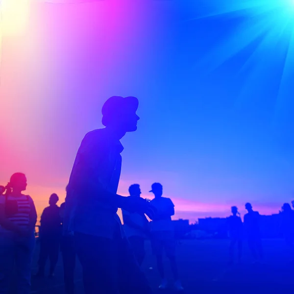 Hombre Bailando Los Eventos Sociales Nocturnos — Foto de Stock