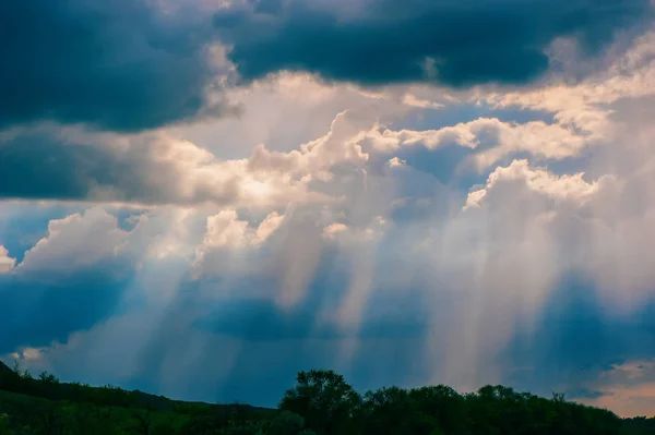 Gewitterwolken Und Regen Frühlingszeit — Stockfoto