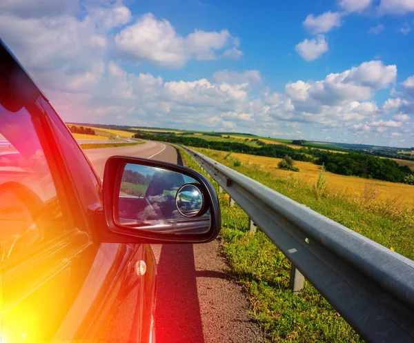 Espelho Carro Nas Estradas Paisagem Rural — Fotografia de Stock