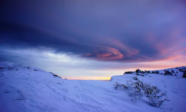 Paesaggio Invernale Serale Montagna — Foto Stock