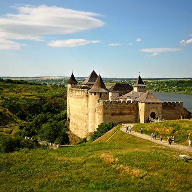 Hotin Kalesi, Ukrayna - 28.June. 2008: mimari tarihi Sanctuary, Chernivtsi Oblast devlet