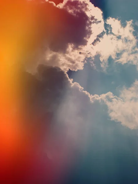 Raios Sol Das Nuvens Dia Ensolarado — Fotografia de Stock