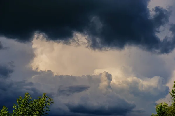 Regen Wolken Sommertag — Stockfoto