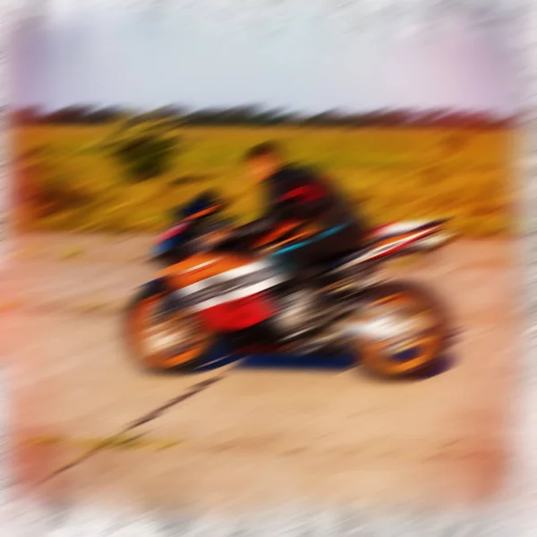 Rozmyte Tło Rider Jeździ Motocykl Sportowy Wysokiej Prędkości — Zdjęcie stockowe