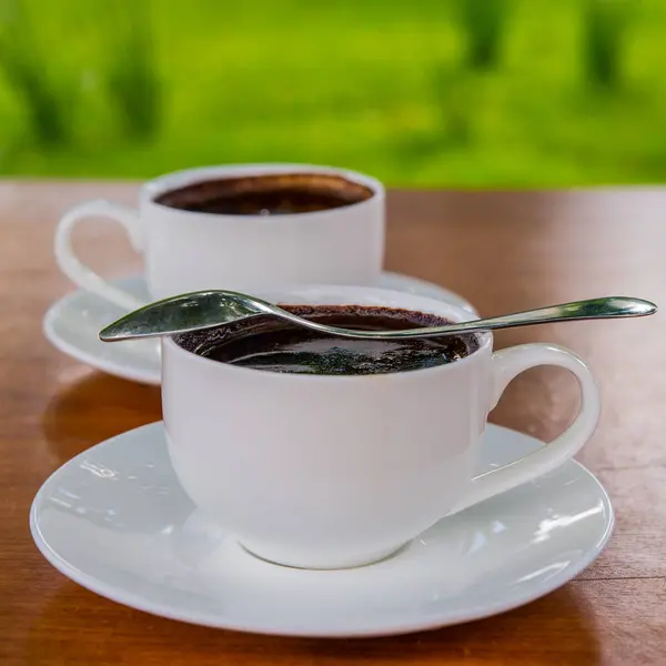 Zwei Tassen Kaffee Auf Einem Tisch Einem Café — Stockfoto