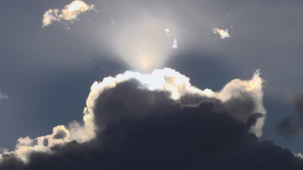 images du ciel avec nuages mouvants avec espace de copie