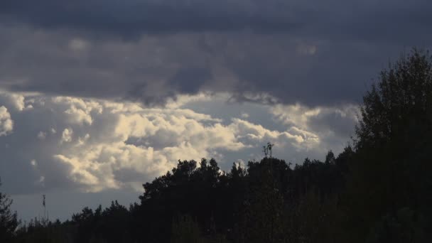 Fırtınalı Bulutlar Yukarıdaki Ile Sakin Manzara Manzara Görüntüleri — Stok video