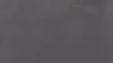 bulanık arka planda ağır kar yağışı yakın çekim görüntüleri