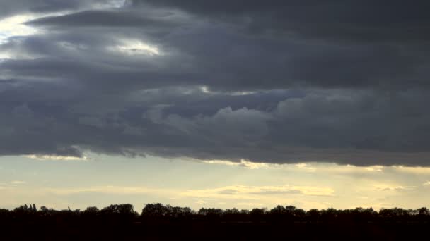 Schöner Bunter Himmel Bei Sonnenuntergang — Stockvideo