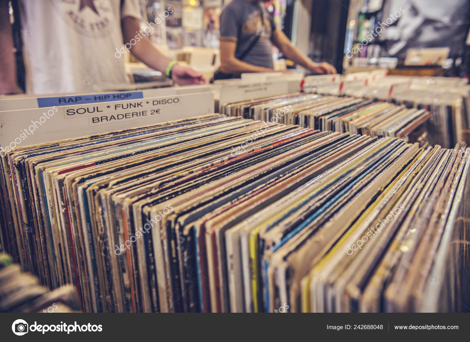 Old Vinyl Shop Toulouse Collection Vinyl Records Sale – Stock Editorial Photo © #242688048