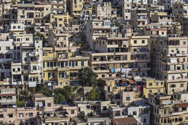 Gök olayları görüntülemek eski kasaba Tripoli Kalesi üzerinden Trablus şehir merkezinde, Lübnan