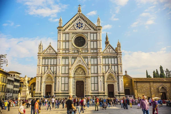 意大利佛罗伦萨圣十字教堂 圣克罗斯 的门面景观 — 图库照片