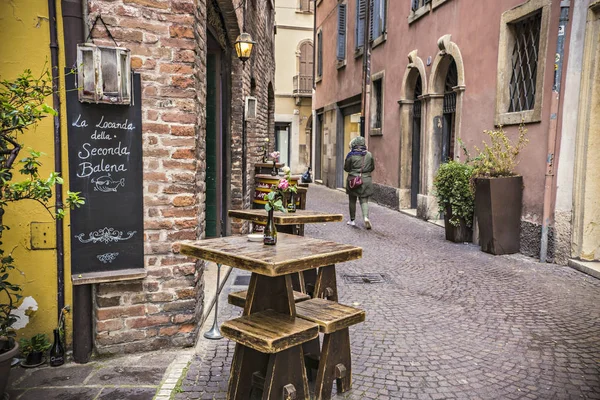 Creative Pub Exterior Historical Street Verona Old Town Street Bar — Stock Photo, Image