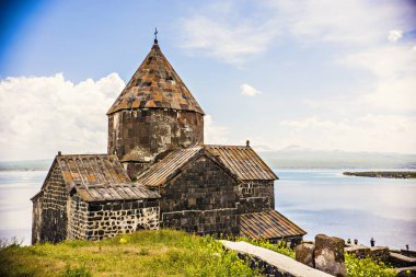 Sevanavank Ermenistan Gegharkunik il, Sevan kasaba çok uzak olmayan Sevan Gölü Kuzeybatı sahilinde bir yarımada üzerinde bulunan manastır bir karmaşık olduğunu.