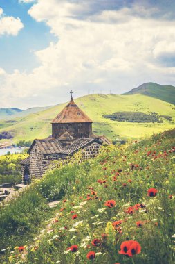 Sevanavank Ermenistan Gegharkunik il, Sevan kasaba çok uzak olmayan Sevan Gölü Kuzeybatı sahilinde bir yarımada üzerinde bulunan manastır bir karmaşık olduğunu.