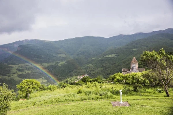 Rainbow Mountains Tatev Syunik Province Armenia Paisaje Montaña Con Iglesia — Foto de Stock