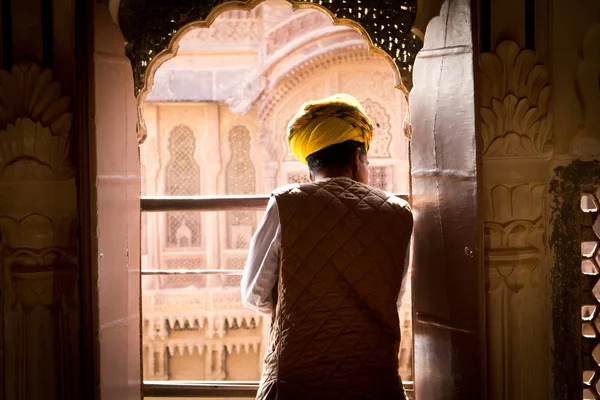 Jodhpur India December 2017 Indian Man Looking Out Window Mehrangarh — Stock Photo, Image