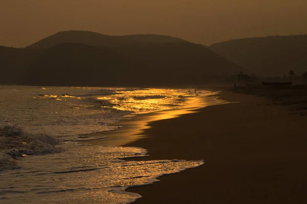 Pôr Sol Espetacular Praia Yarada Distrito Visakhapatnam Andhra Pradesh Índia — Fotografia de Stock