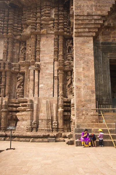Конарк Индия Января 2016 Года Индийцы Посещают Храм Солнца Век — стоковое фото