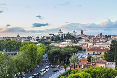 Rome, İtalya - 2018 olabilir: Muhteşem günbatımı portakal Bahçe (Jardin de los naranjos), güzel bir Roma kenti, İtalya görüntülemek
