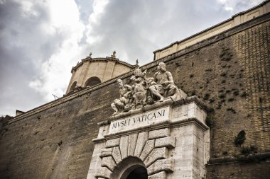 Vatikan, Roma - Haziran 2018: Vatikan Müzeleri, Roma, İtalya, giriş