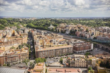 Vatikan - Mayıs 2018: St. Peter's Basilica, Roma, İtalya, kubbe bakış açısından Roma ve Vatikan havadan görünümü