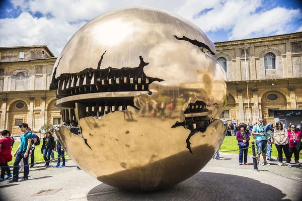 Vatikanen Maj 2018 Sphere Inom Området Konst Objekt Arnaldo Pomodoro — Stockfoto