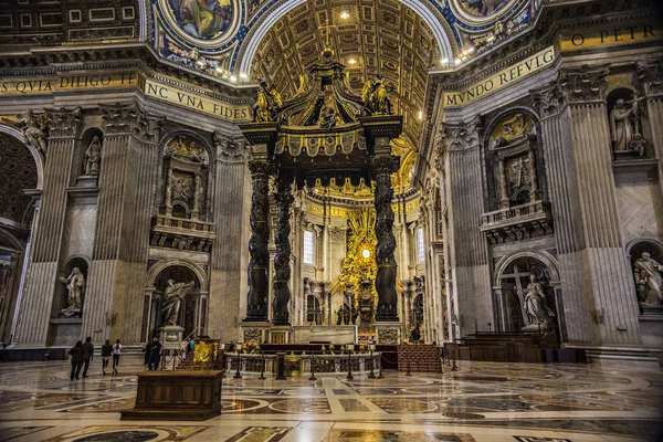 Vaticano Maggio 2018 Ornato Interno Dorato Della Basilica San Pietro — Foto Stock