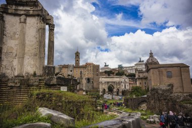 ROME, ITALY - Mayıs 2018: Roma Forumu (Foro Romano) bakış açısı. Antik Roma şehri, İtalya