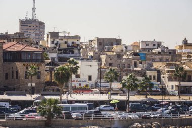 Saida, Lübnan - Ekim 2018: Sayda (Sidon) şehir manzarası, Sidon Deniz Kalesi manzarası, Lübnan