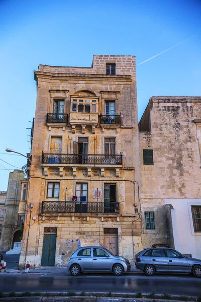 Valetta Malta September 2018 Narrow Street Valetta Historical Houses Valetta — Stock Photo, Image