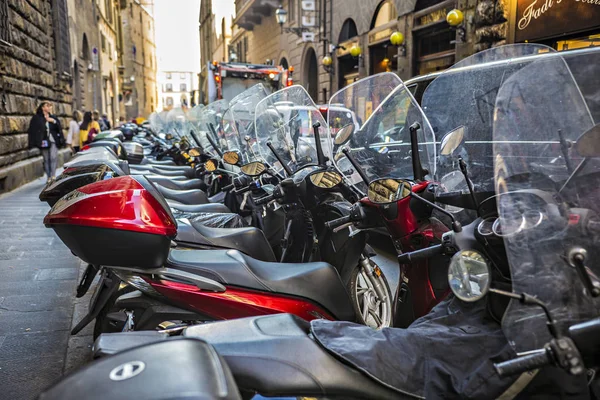 Florence Italy October 2018 Row Parked Motorcycles Florence Downtown Tuscany — Stock Photo, Image