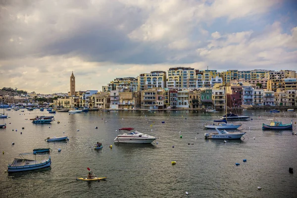 Häpnadsväckande Solnedgång Över Valletta Stad Malta — Stockfoto
