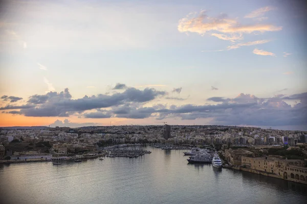 Закат Над Городом Валлетта Мальта — стоковое фото
