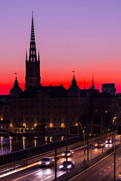 斯德哥尔摩 2019年7月 斯德哥尔摩天际线在日落 美丽的日落在斯德哥尔摩老城 甘拉斯坦 斯皮尔斯对日落的天空 — 图库照片