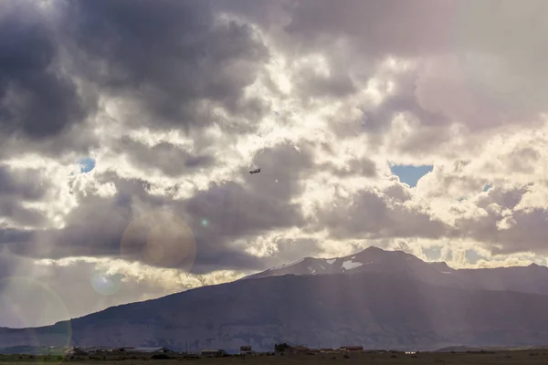 Small Engine Aircraft Sun Rays Clouds Patagonia Sky Chile — Foto de Stock