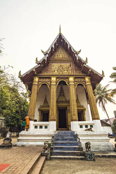 Luang Prabang Laos Abril 2019 Tradicional Pequeno Templo Budista Luang — Fotografia de Stock