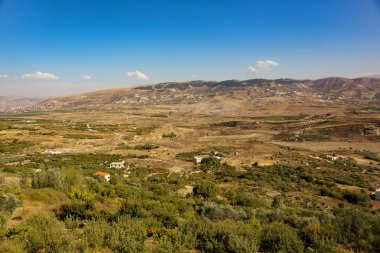 Bekaa Vadisi, manzara ve Lübnan 'ın kırsal kesiminin küçük bir kasabası, Bekaa vally, Lübnan