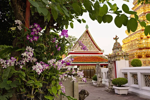 Бангкок Таиланд Апрель 2019 Входные Ворота Украшены Золотым Тайским Орнаментом — стоковое фото